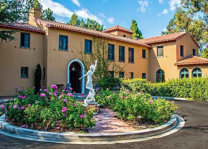 The Paramour Estate